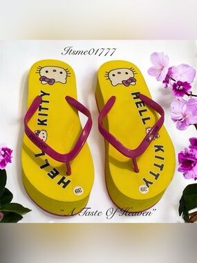 🌸 YELLOW FLIP FLOPS with Magenta Straps